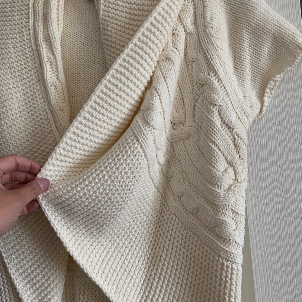 Express Cardigan - Picture 3 of 4